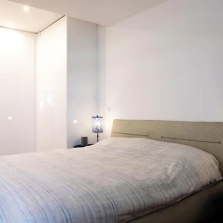 Authentic Yet Modern And With Pool Сasa de vacaciones