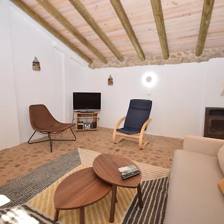 Authentic Yet Modern Villa And Cottage With Pool Holiday home *