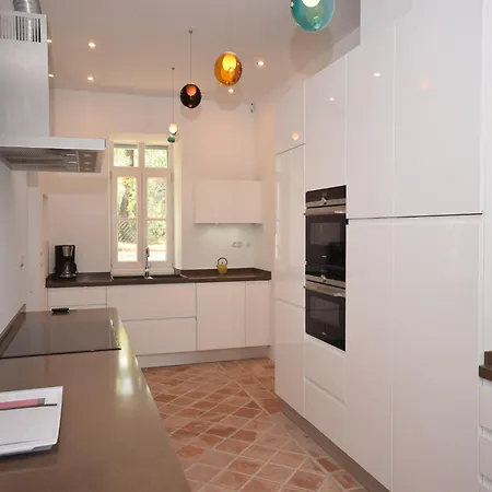 Elegant Loule Mansion With Pool