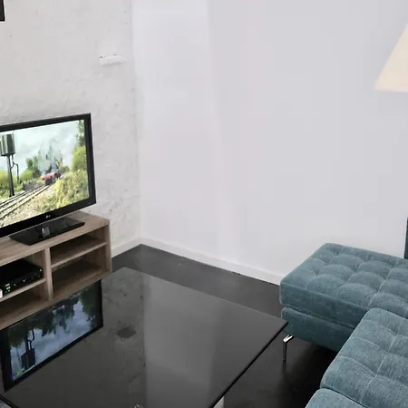 Elegant Mansion With Pool Prázdninový dům