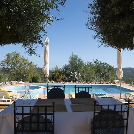 Elegant Mansion With Pool Prázdninový dům *