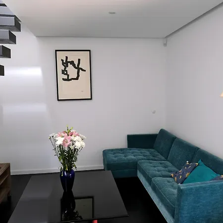 Elegant Mansion With Pool Loulé